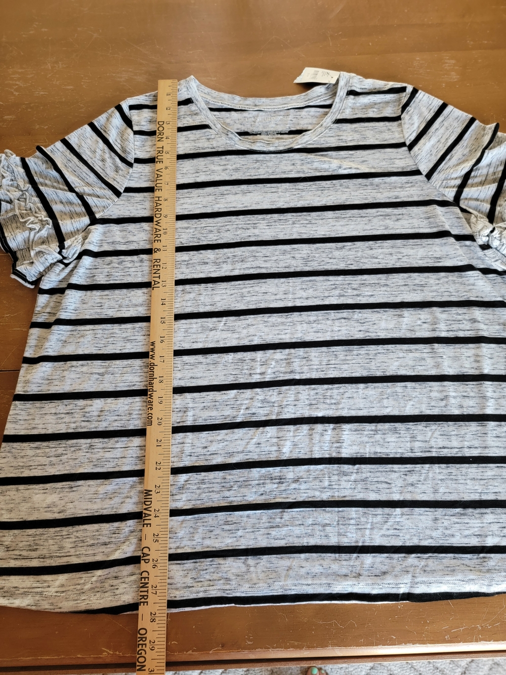 Lane Bryant Gray With Black Striped Ruffle Sleeve Tee Size 22/24 NWT - Picture 5 of 8